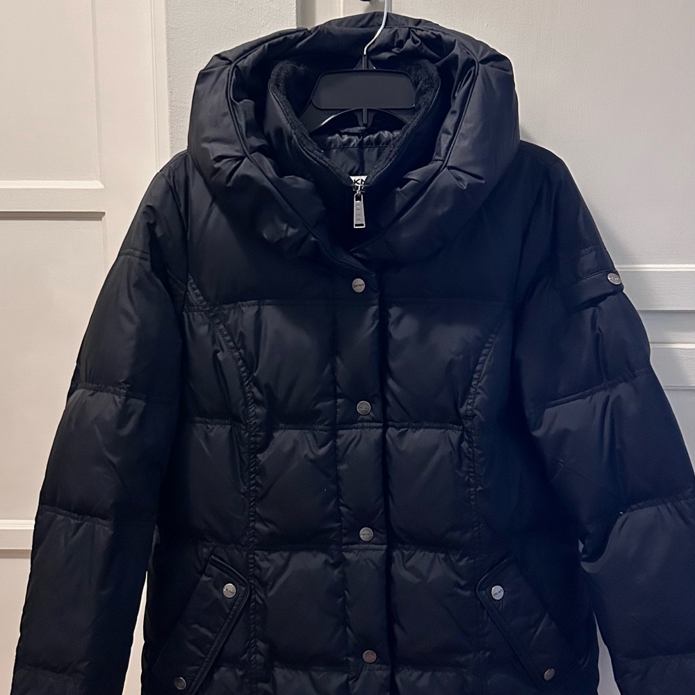 Women's Black Puffer Jacket